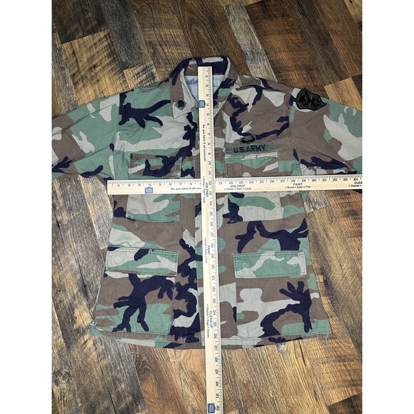 Vintage Army Fatigue Jacket Camo Military Size Small Short - Picture 3 of 5